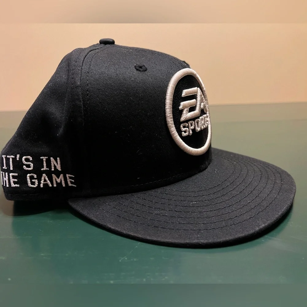 Men’s EA Sports New Era SnapBack hat - Picture 3 of 9